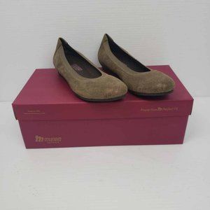 Munro American Womens Ashlie Ballet Flats Shoes Beige Leather Stretch 6.5 M New